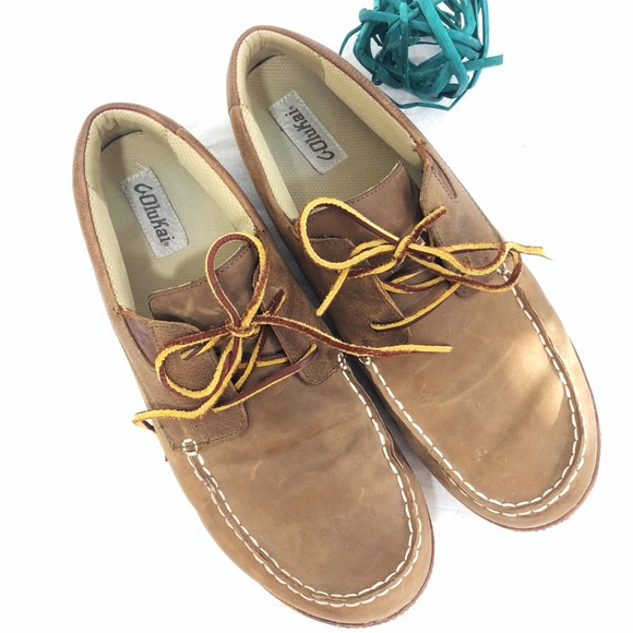 olukai boat shoes